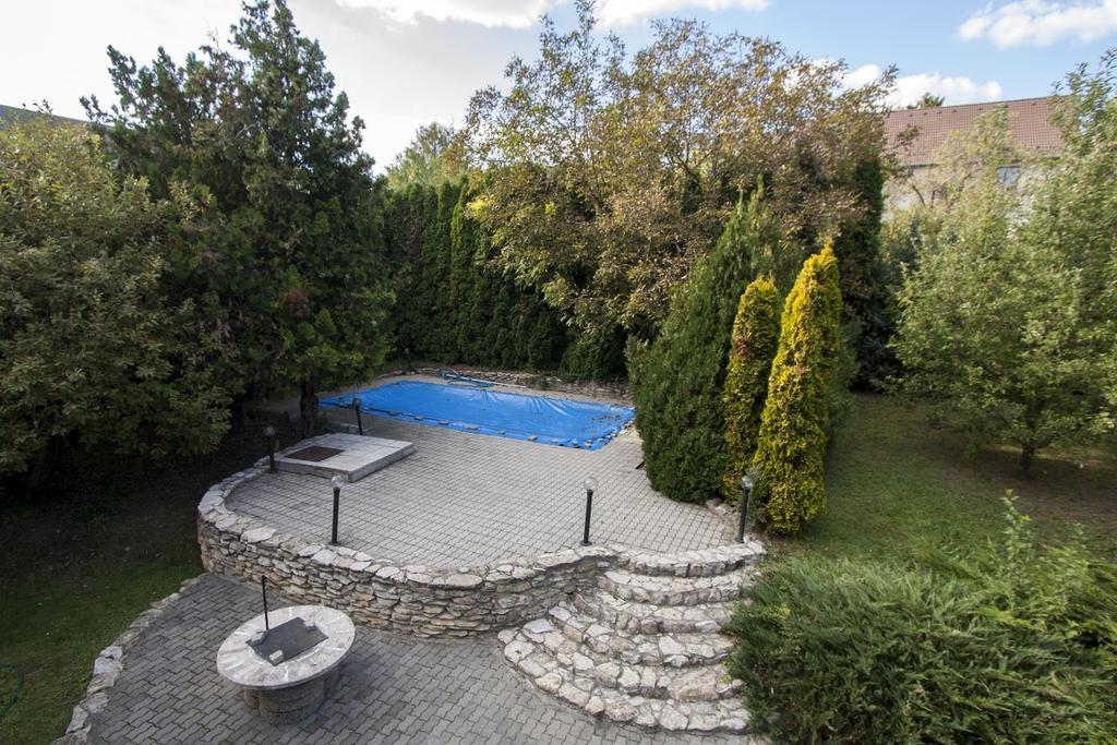 Dominika Apartman Hotel Budapest Bagian luar foto