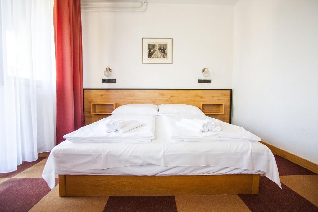 Dominika Apartman Hotel Budapest Bagian luar foto