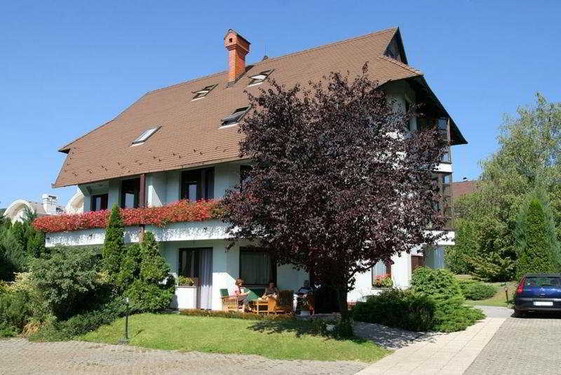 Dominika Apartman Hotel Budapest Bagian luar foto